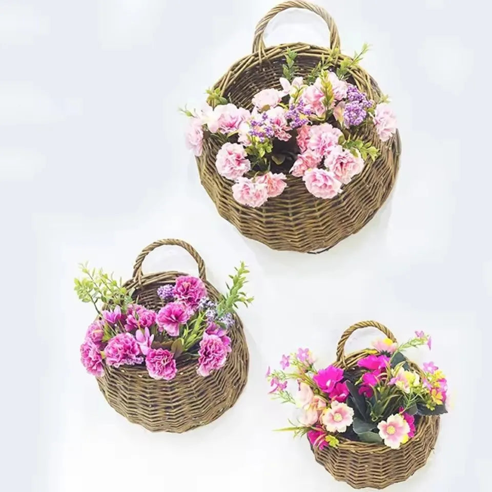 Woven Rattan Wall Basket for Plants Indoor Outdoor Hanging Pot Holder Natural Fiber Planter for Living Room Balcony Patio Garden Decor Boho
