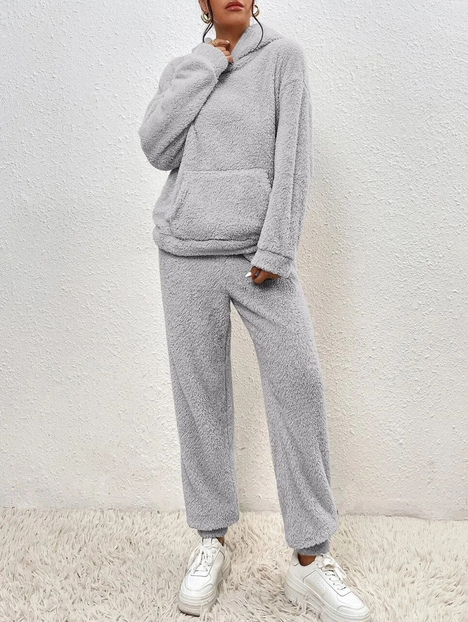 Hooded Teddy Fleece Loungewear Set for Women – Two-Piece Oversized Sweatsuit with Pocket – Cozy Winter Homewear Outfit