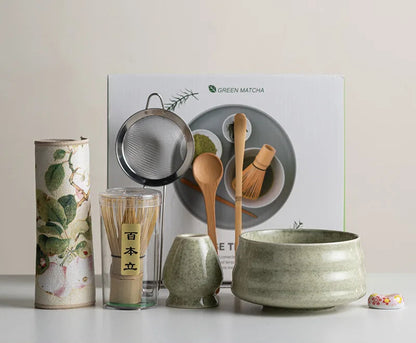 Ensemble Matcha Élégant | Kit complet de 8 pièces avec bol en céramique et fouet en bambou pour une expérience authentique de cérémonie du thé