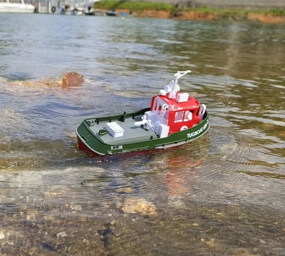 Remorqueur Aventure | Bateau radiocommandé avec deux moteurs et contrôle longue portée | Conception durable pour des jeux aquatiques palpitants