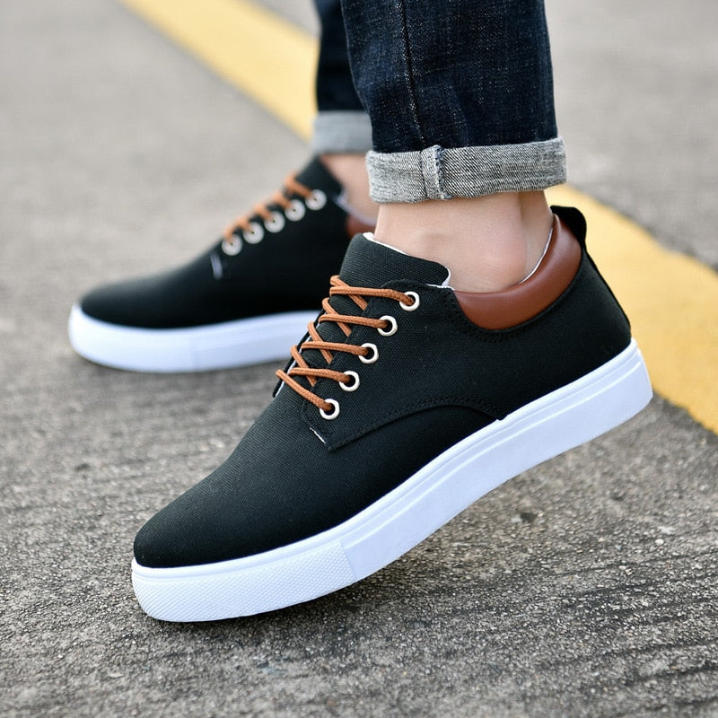 Canvas Sneakers for Men with Platform Sole – Casual Lace-Up Shoes for Work, Weekends & Everyday Wear