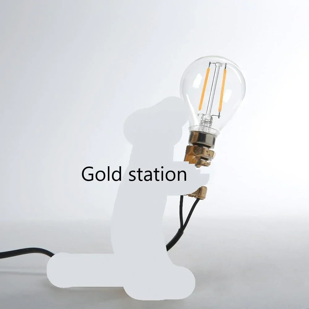 Lampe de table souris fantaisie avec lumière LED – Décoration animalière en résine pleine de charme pour chambre à coucher, salon et chambre d'enfant