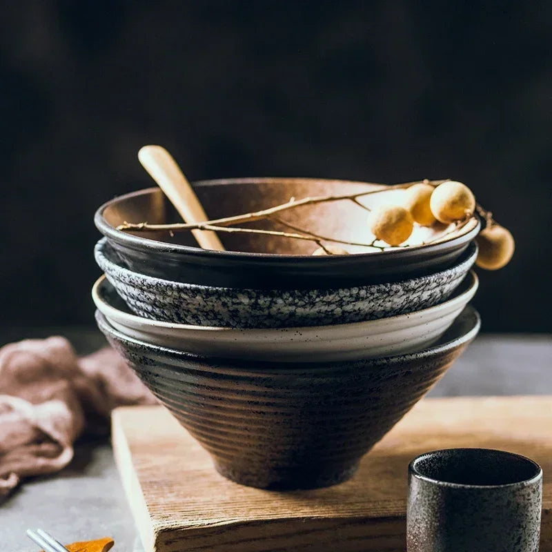 Handcrafted Ceramic Noodle Bowl 7 inch Asian-Inspired Soup Dish for Pho Udon Rice Meals Minimalist Dinnerware Versatile Kitchen Serving Piec