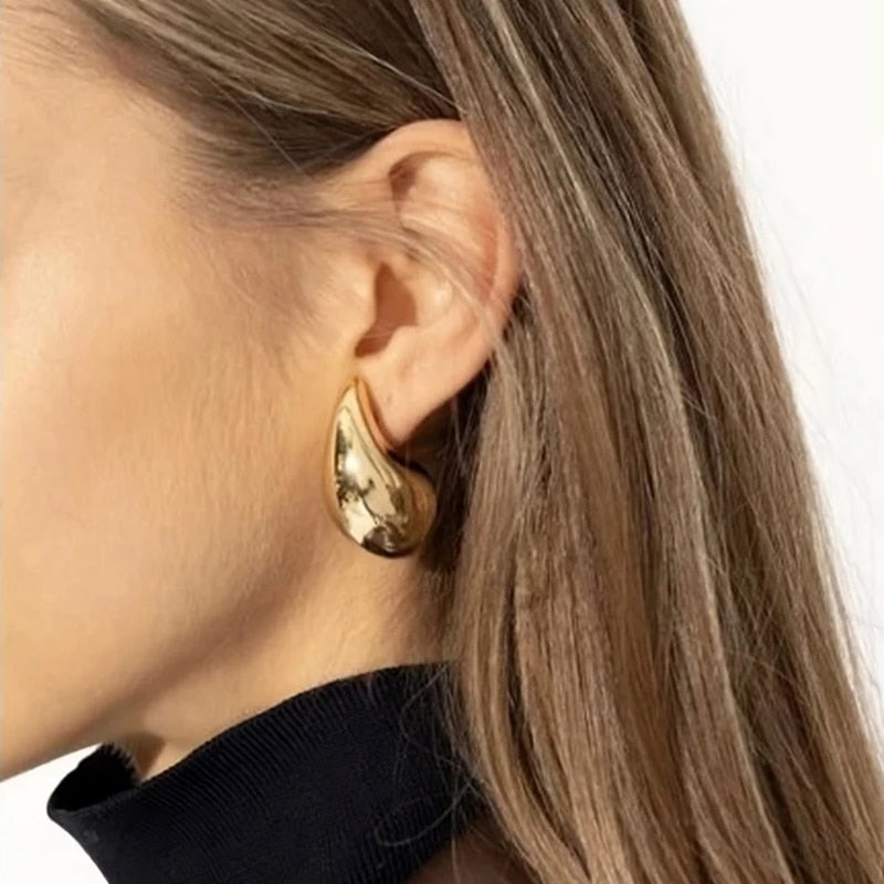 Women's Bold Teardrop Hoop Earrings in Stainless Steel – Lightweight Statement Jewelry for Everyday & Special Occasions