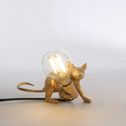 Lampe de table souris fantaisie avec lumière LED – Décoration animalière en résine pleine de charme pour chambre à coucher, salon et chambre d'enfant