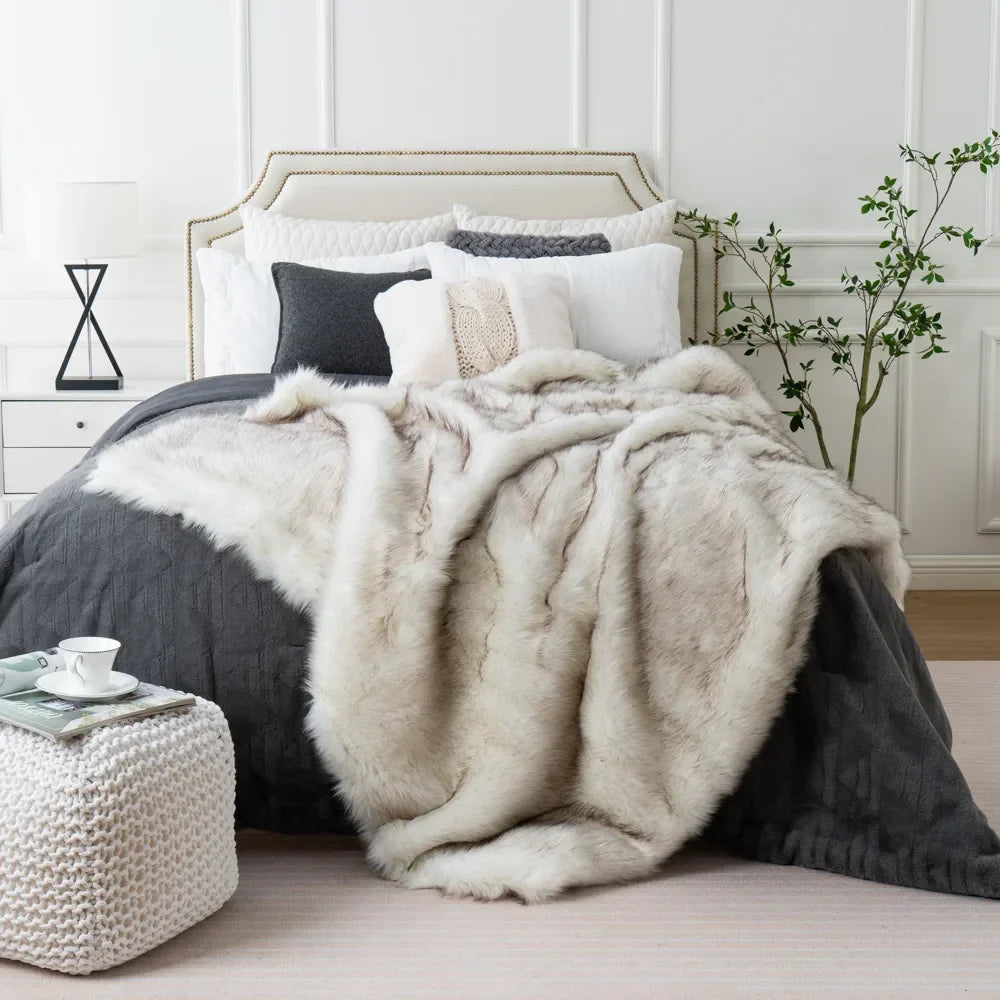 Plush Faux Fur Throw Blanket 80x60 Inches Luxe Textured Oversized Accent for Couch Bed Sofa Chair Living Room Bedroom Decor Soft Warm Machin