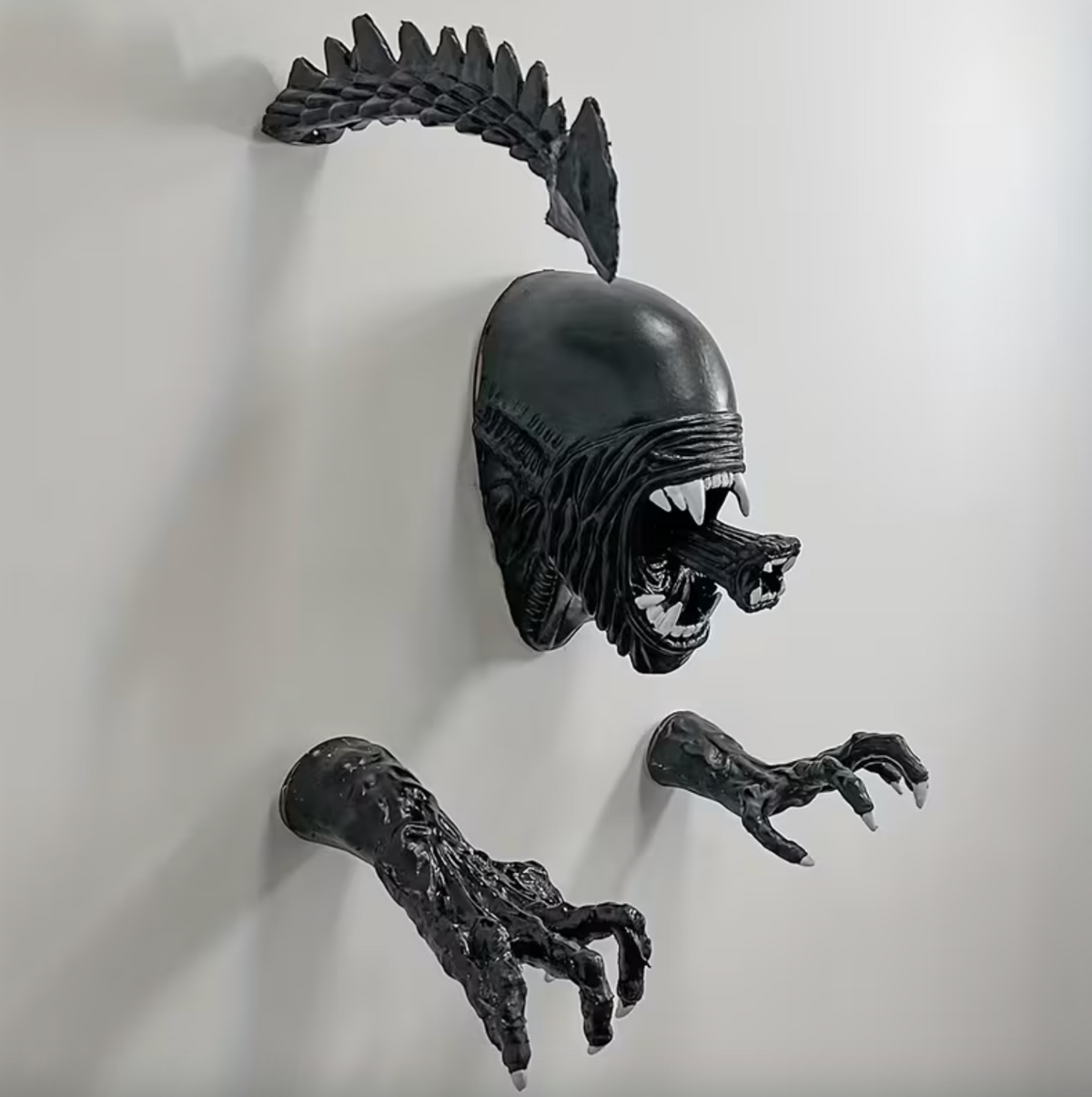 Xenobreach™ – Alien Wall Sculpture