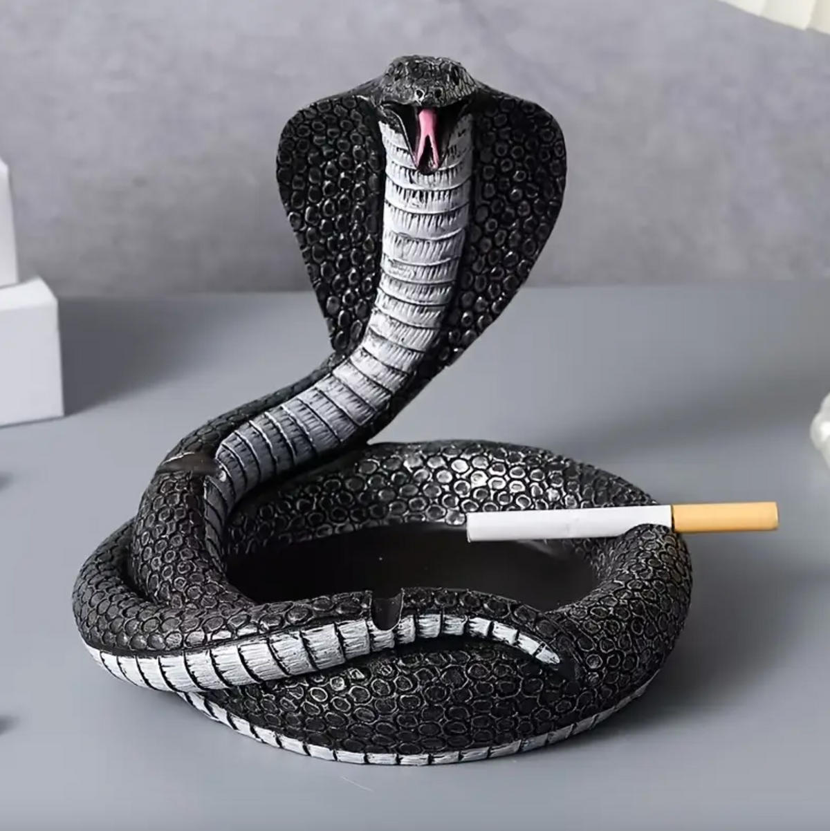 VenomTray™ - Cobra Snake Ashtray
