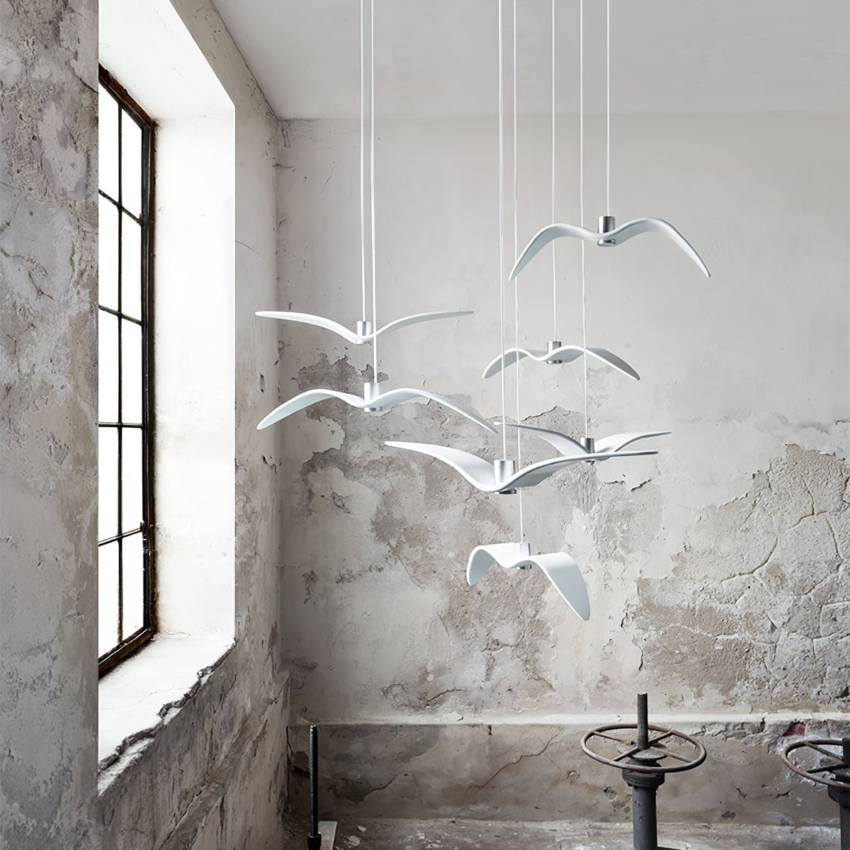 Suspension sculpturale en forme d'oiseau avec éclairage LED à hauteur réglable, filaire, pour îlots de cuisine, tables de salle à manger et espaces de vie, en blanc ou