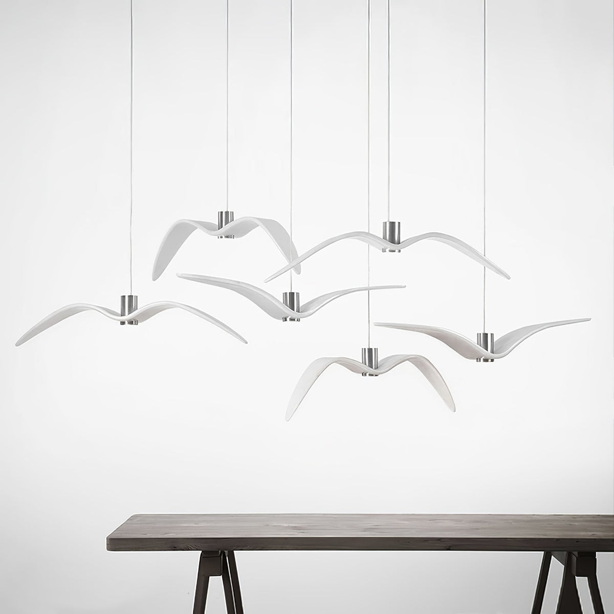 Suspension sculpturale en forme d'oiseau avec éclairage LED à hauteur réglable, filaire, pour îlots de cuisine, tables de salle à manger et espaces de vie, en blanc ou