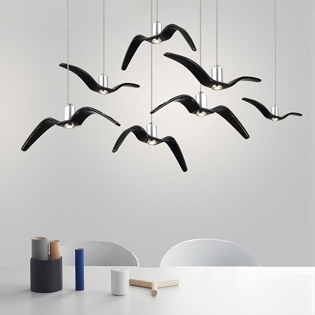 Suspension sculpturale en forme d'oiseau avec éclairage LED à hauteur réglable, filaire, pour îlots de cuisine, tables de salle à manger et espaces de vie, en blanc ou