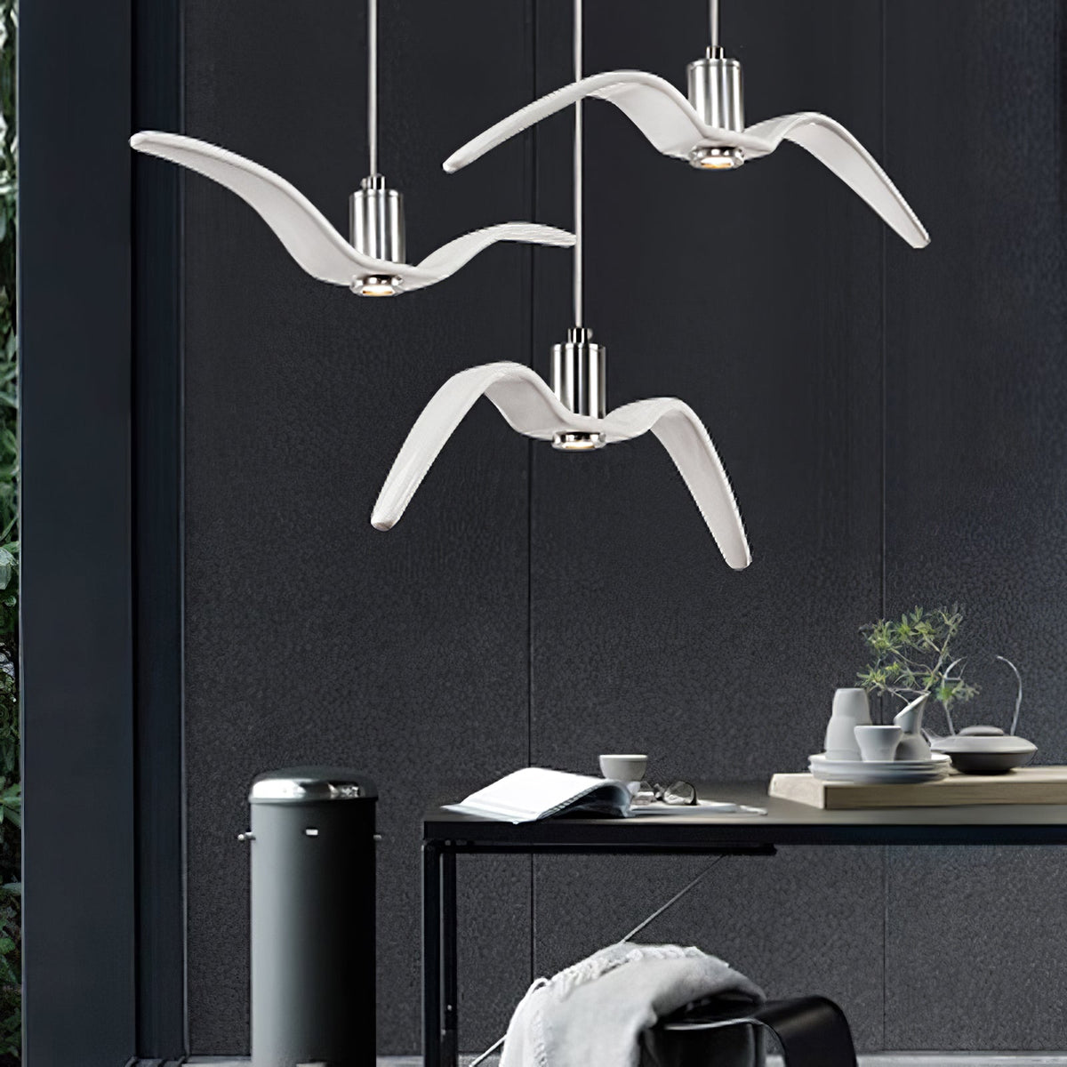 Suspension sculpturale en forme d'oiseau avec éclairage LED à hauteur réglable, filaire, pour îlots de cuisine, tables de salle à manger et espaces de vie, en blanc ou