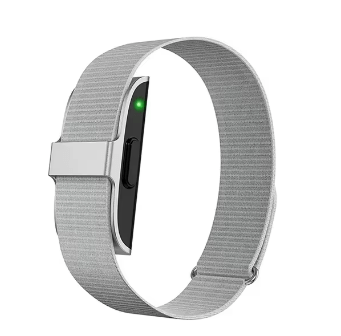 Suivi de santé intelligent | Montre de fitness avec surveillance 24h/24 et 7j/7 des signes vitaux | Design élégant pour un mode de vie actif