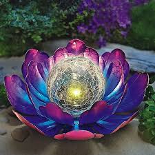 SerenityGlow – Solar Lotus Lantern for Charming Outdoor Spaces