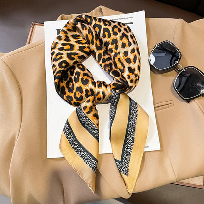 Silk Scarves Square 70 cm, Womens Scarf Plaid Silk Neck Scarf for Summer, Lightweight Hair Scarf Tie for Casual Outings