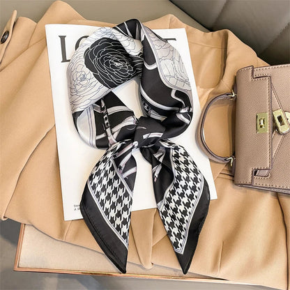Silk Scarves Square 70 cm, Womens Scarf Plaid Silk Neck Scarf for Summer, Lightweight Hair Scarf Tie for Casual Outings