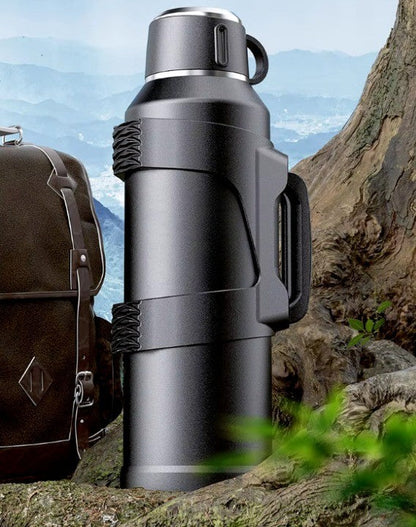 Compagnon de voyage | Gourde isotherme au design durable | Maintient les boissons chaudes et froides pendant des heures
