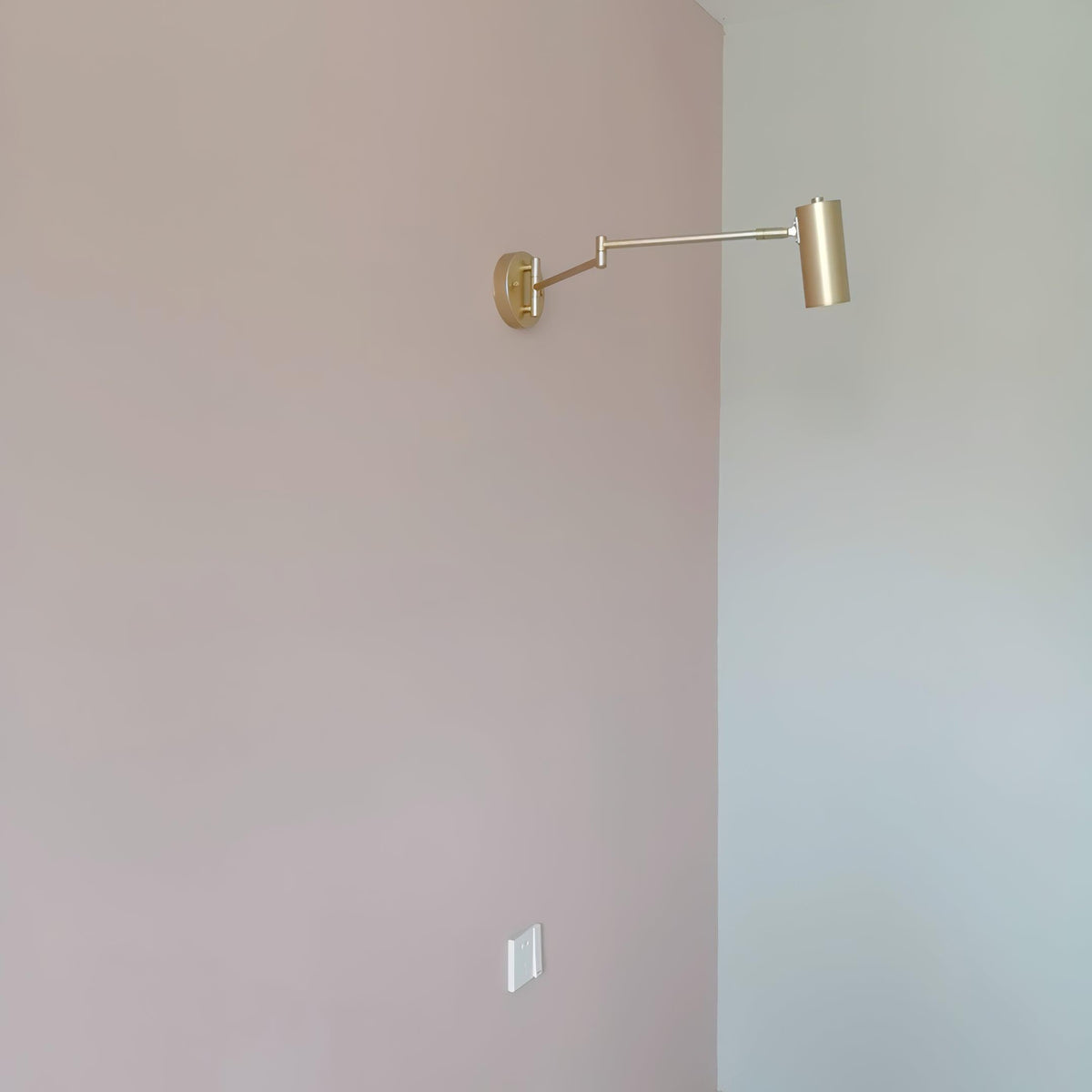 Swivel-Arm LED Wall Light with Extending Bracket for Bedroom Hallway Reading Nook Task Lighting Modern Dimmable Fixture Gold Black