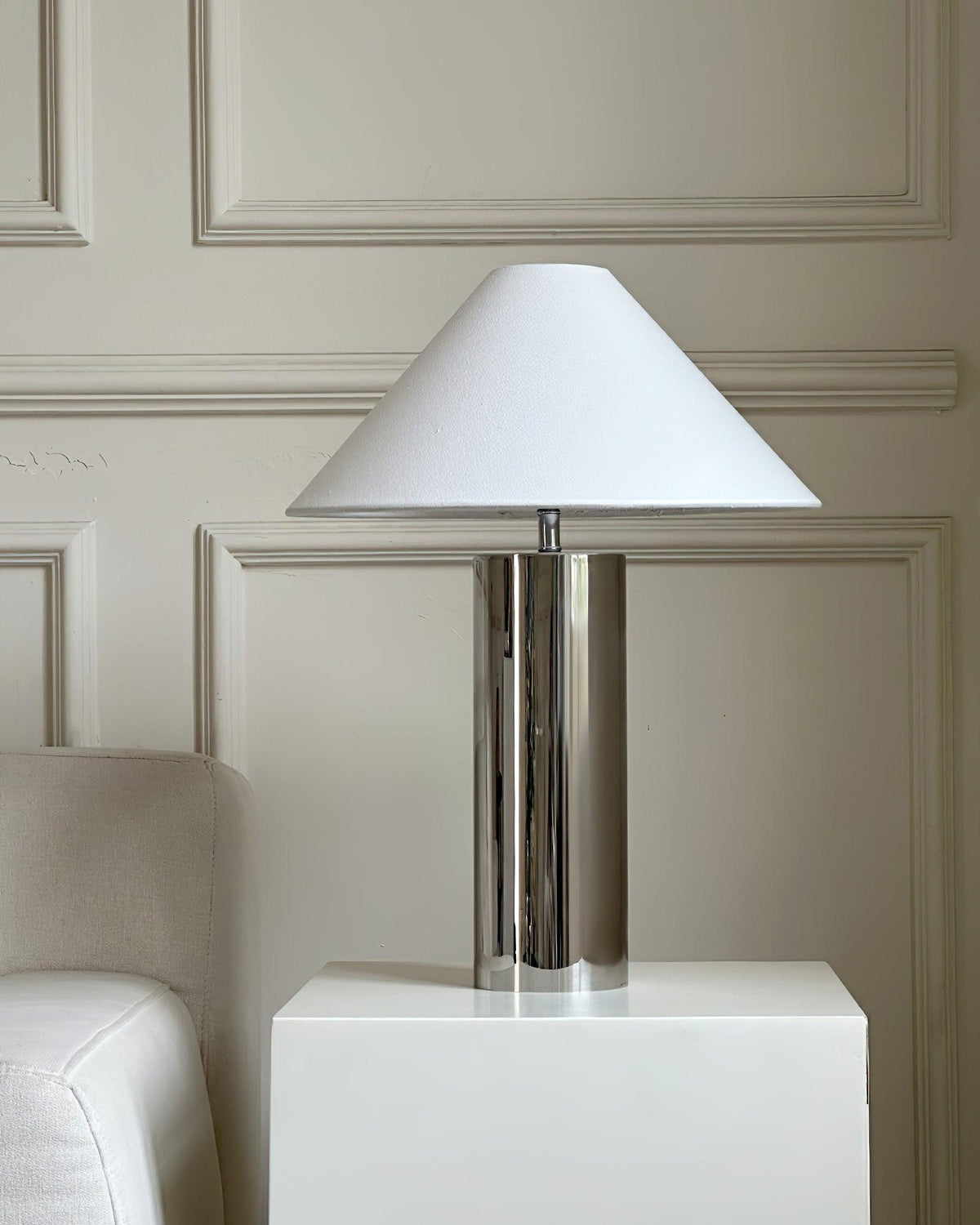 Fabric Shade Bedside Lamp with Metal Base 16-Inch White Reading Light for Nightstands Desks Home Office Bedroom