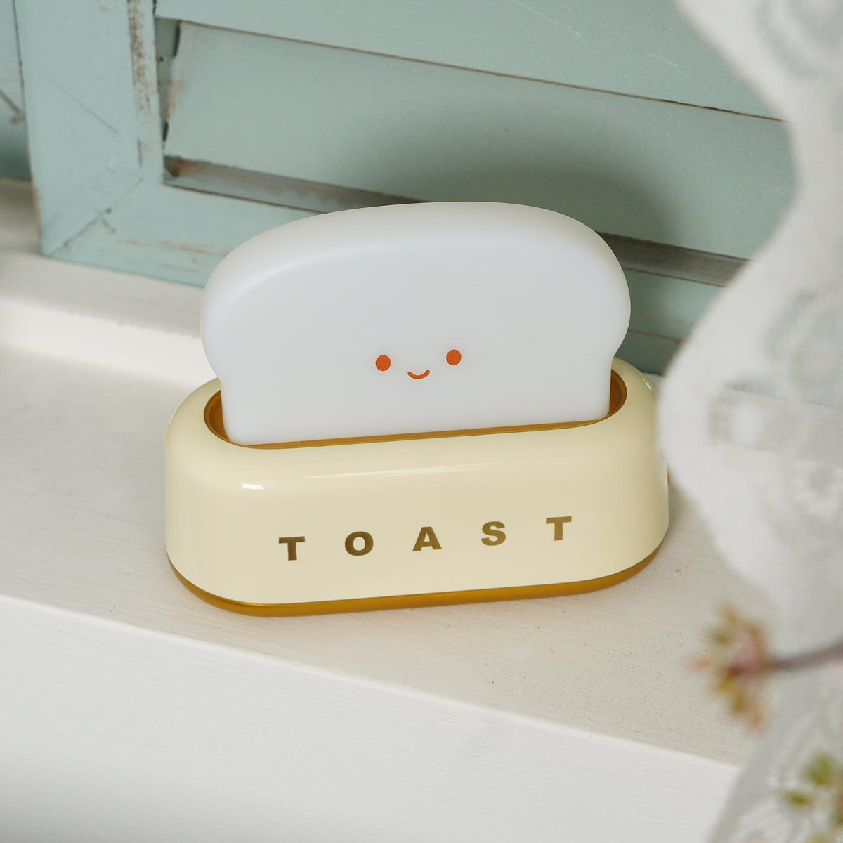 USB-Powered Toaster-Shaped LED Accent Light with Dimmer – 5.3 in Retro Desktop Lamp for Bedroom Nightstand Desk Office Dorm – Warm White Glo