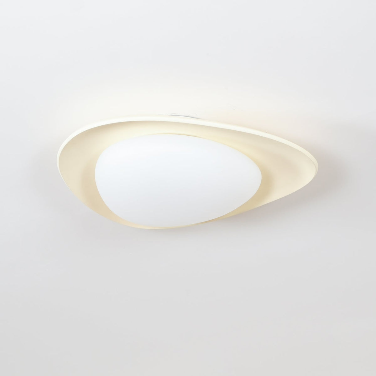 Organic Resin LED Flush Mount Light Green Beige for Bedroom Living Room Dining Room Modern Overhead Lighting Nature-Inspired