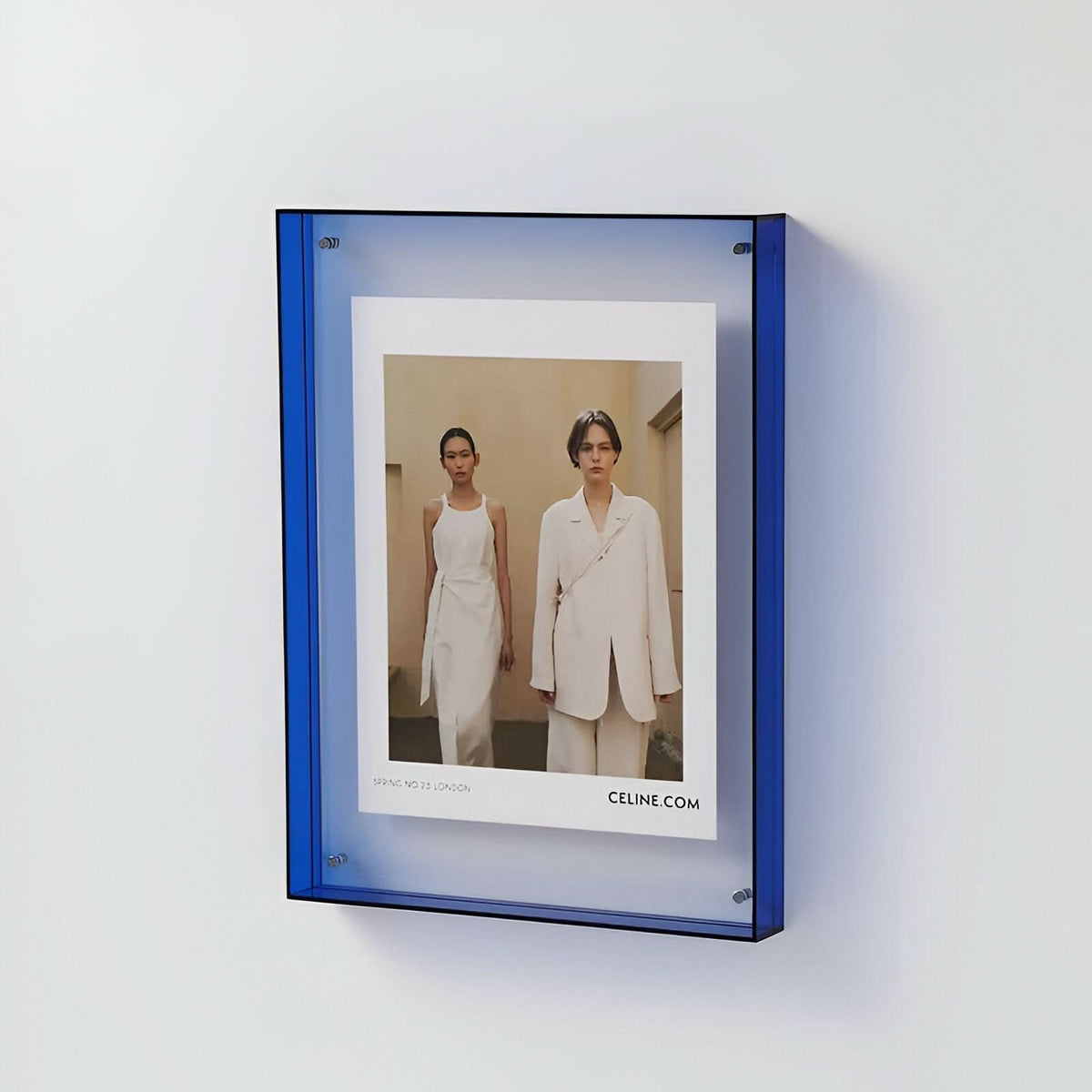 CLEARVUE – Transparent Acrylic Photo Frame Minimalist Design