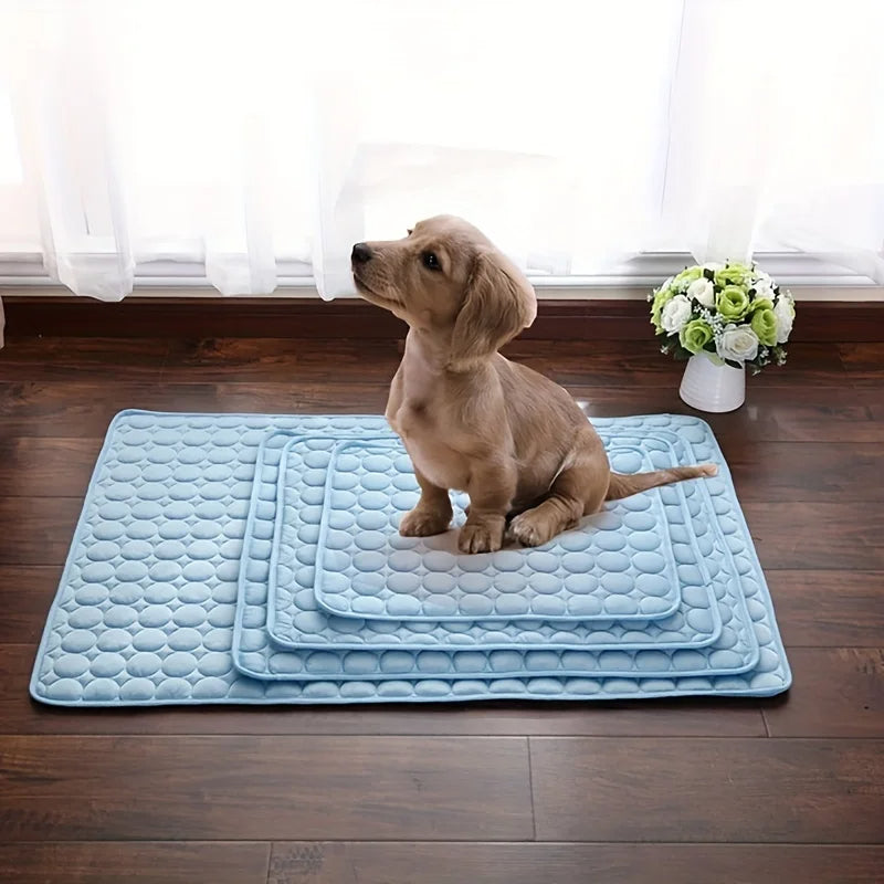Tapis auto-refroidissant pour chiens et chats – Coussin d'été respirant pour un soulagement instantané de la chaleur