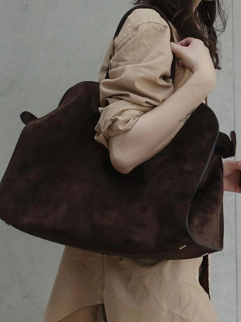 Vegan Leather Handbag with Spacious Design & Convertible Style | Elegant Accessory for Everyday Use