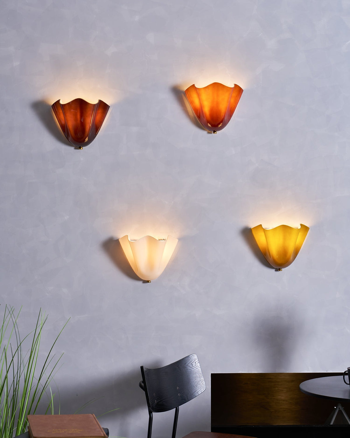 Indoor Sconce with Sculptural Glass Shade in Warm Tones – Metal Frame LED-Compatible – Wall-Mounted Accent for Bedrooms Hallways Living Spac
