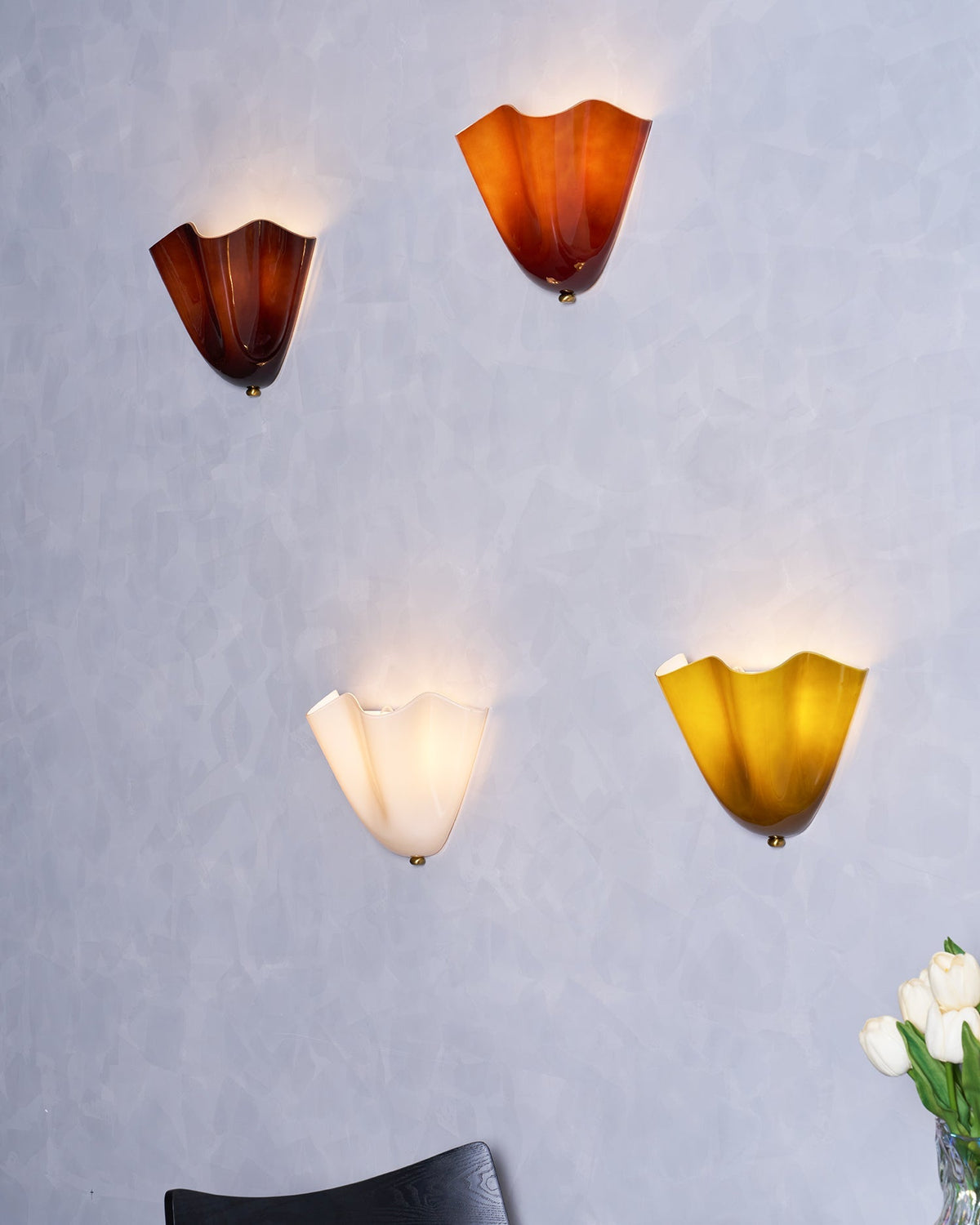 Hand-Blown Glass Wall Sconce 11 in Wide Petal Shade Lighting Fixture Bedroom Hallway Ambient Light E26 Base 110-120V Dual Bulb Decorative Mo