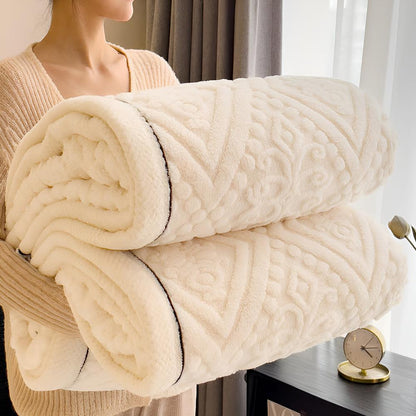 Vesper Velvet Blanket - Plush Sherpa Backing, Year-Round Comfort