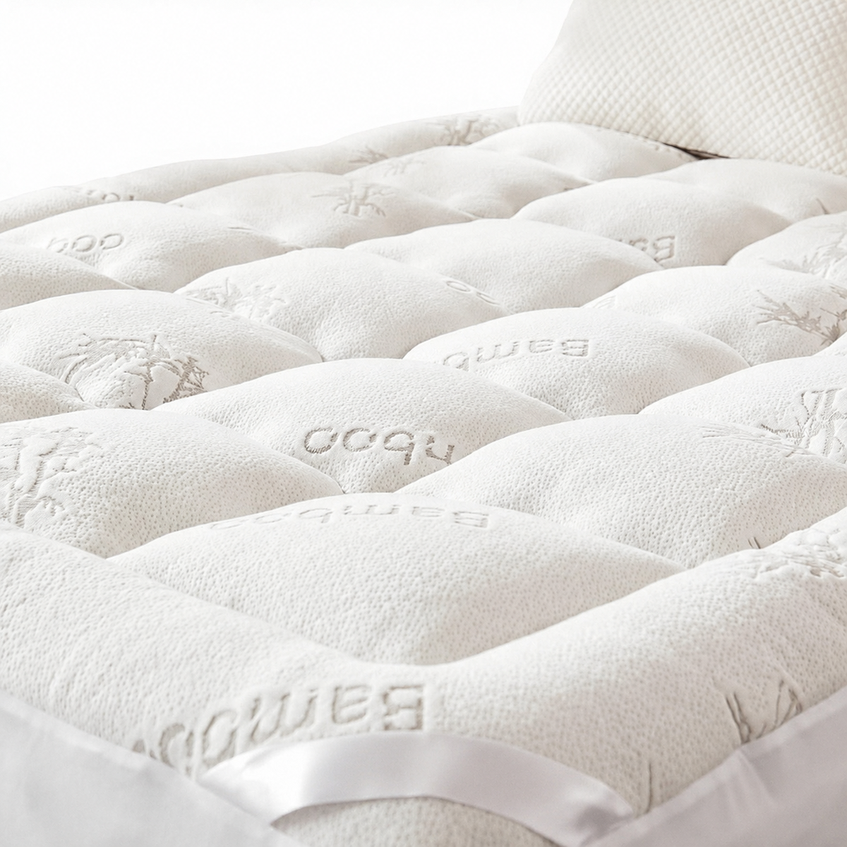 Collection EcoComfort | Protège-matelas en viscose de bambou au design matelassé | Imperméable et respirant pour un confort de sommeil optimal