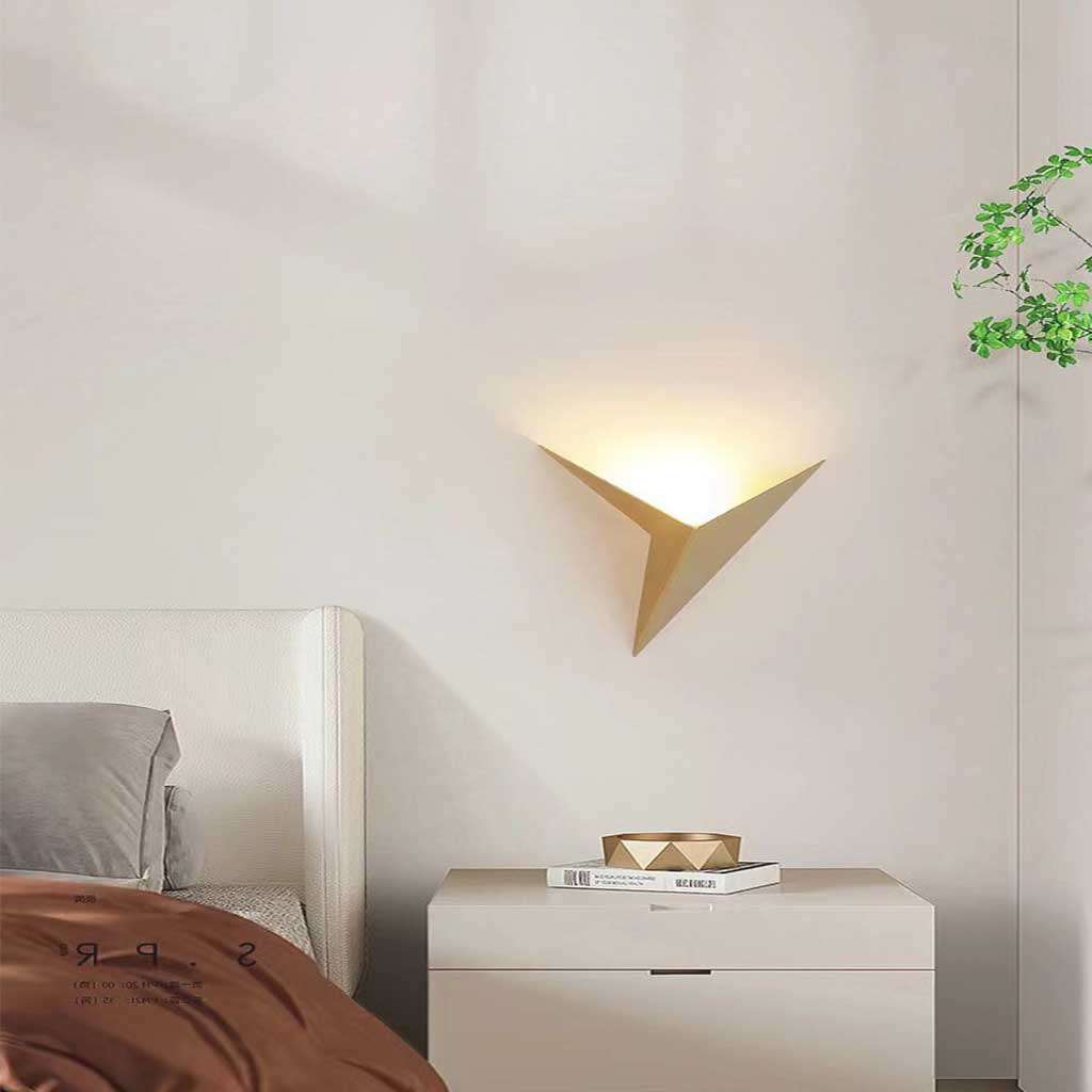 Geometric Triangle Sconce 3W LED Metal Fixture Black White Gold Finish for Hallway Bedroom Accent Lighting Living Room Dining Room Decor