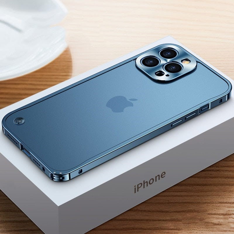 Wearclo | Coque iPhone en aluminium aéronautique au design élégant | Protection légère pour un usage quotidien