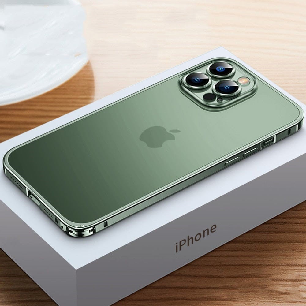 Wearclo | Coque iPhone en aluminium aéronautique au design élégant | Protection légère pour un usage quotidien