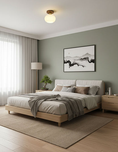 Plafonnier globe encastré avec base en noyer et accents en cuivre pour chambre, entrée ou plafonds bas – Culot E27, abat-jour en verre blanc opale