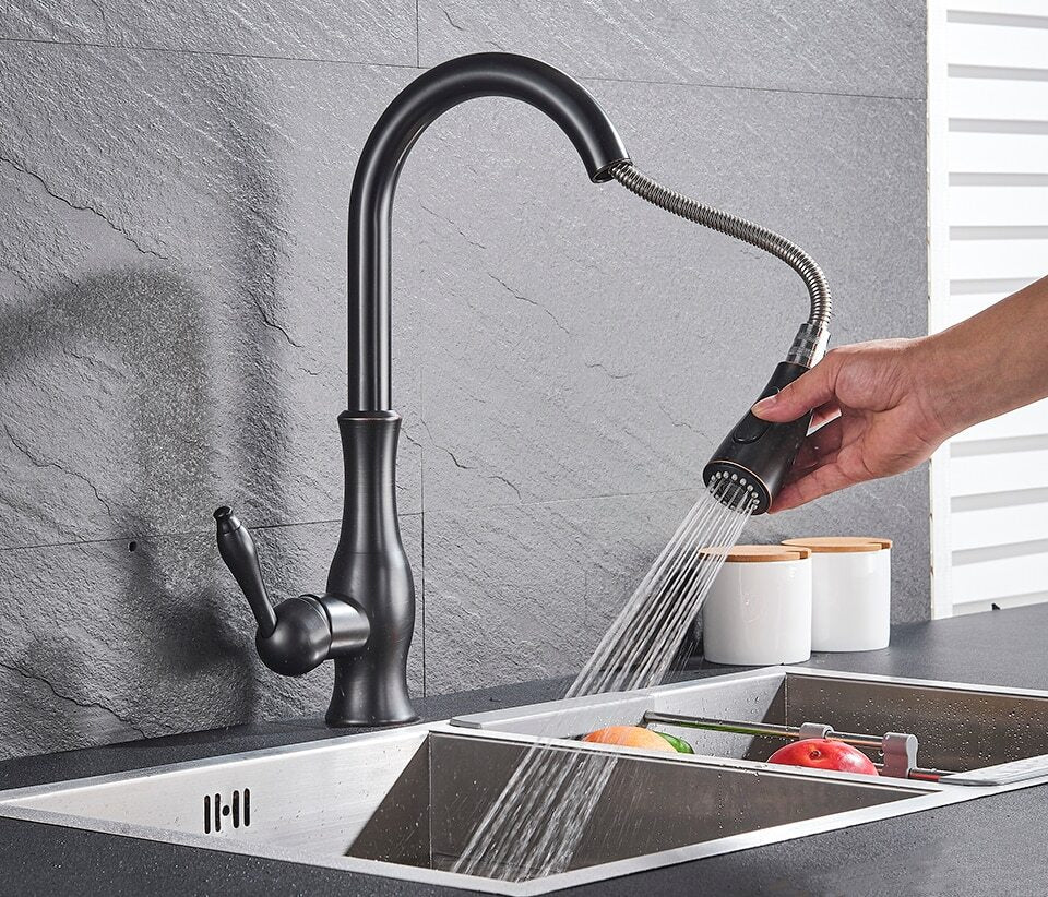 Single-Handle Brass Sink Mixer with Retractable Spray Hose for Kitchen – 17.7 in Height, 360° Swivel Spout, Easy-Install Single-Hole Mount,