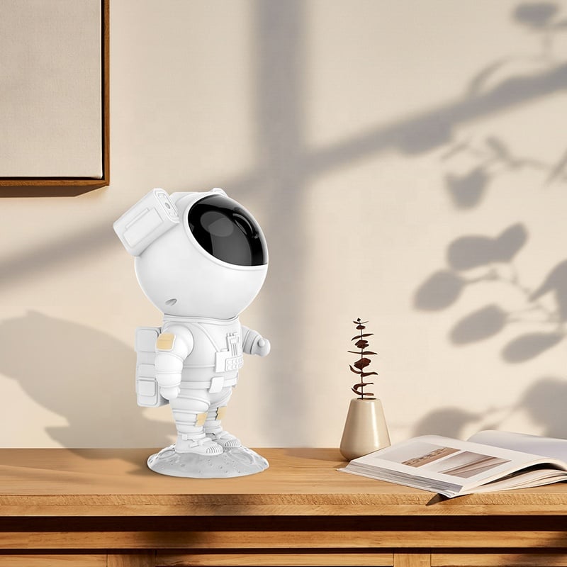 Projecteur d'étoiles astronaute veilleuse LED avec télécommande, 8 modes de couleur, tête rotative, alimenté par USB, pour chambre à coucher, décoration spatiale, enfants et adolescents