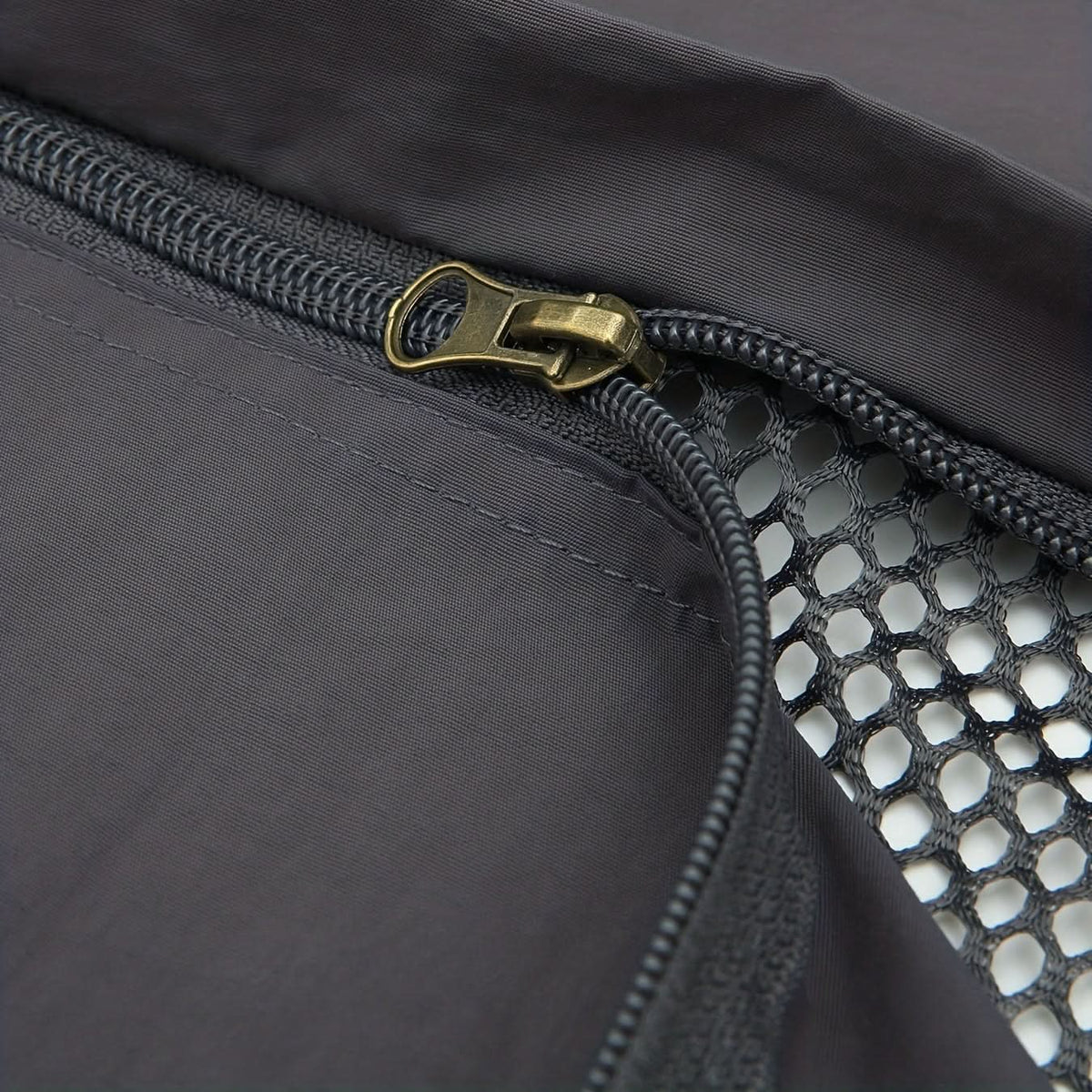 POCKETNEST – Casual Outdoor Vest with Secure Zipper Pockets
