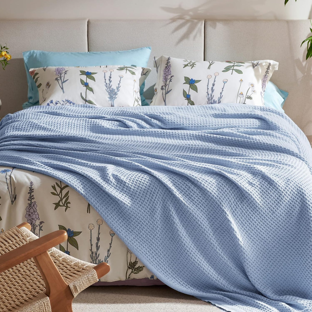 100% Cotton Waffle Weave Throw Blanket Queen King Breathable Lightweight Bed Cover for All Seasons Couch Sofa Bedroom Layering Textured