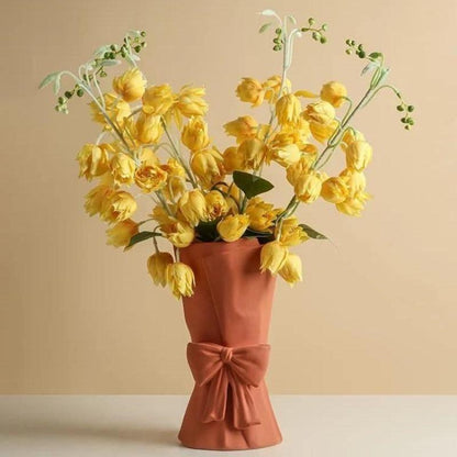 Knot & Bloom - Ceramic Bowknot Vase