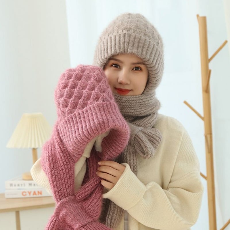 Thermal Hooded Scarf with Built-In Face Mask and Ear Coverage for Winter Outdoor Activities