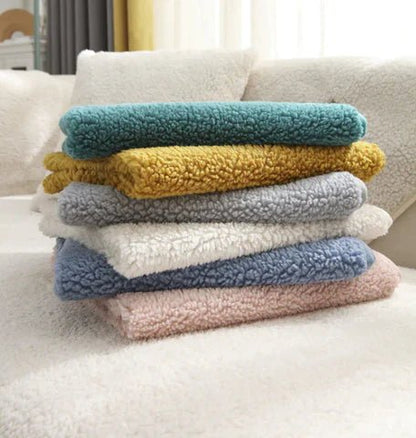Plush Fleece Couch Cover with Non-Slip Backing – Pet Hair & Stain Protection + 2 Pillow Covers for Living Room Sofas