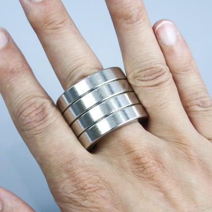 Collapsible Four-Finger Fidget Ring for Anxiety Relief & Focus | Portable Handheld Stress Tool for Adults Students | Silent Tactile