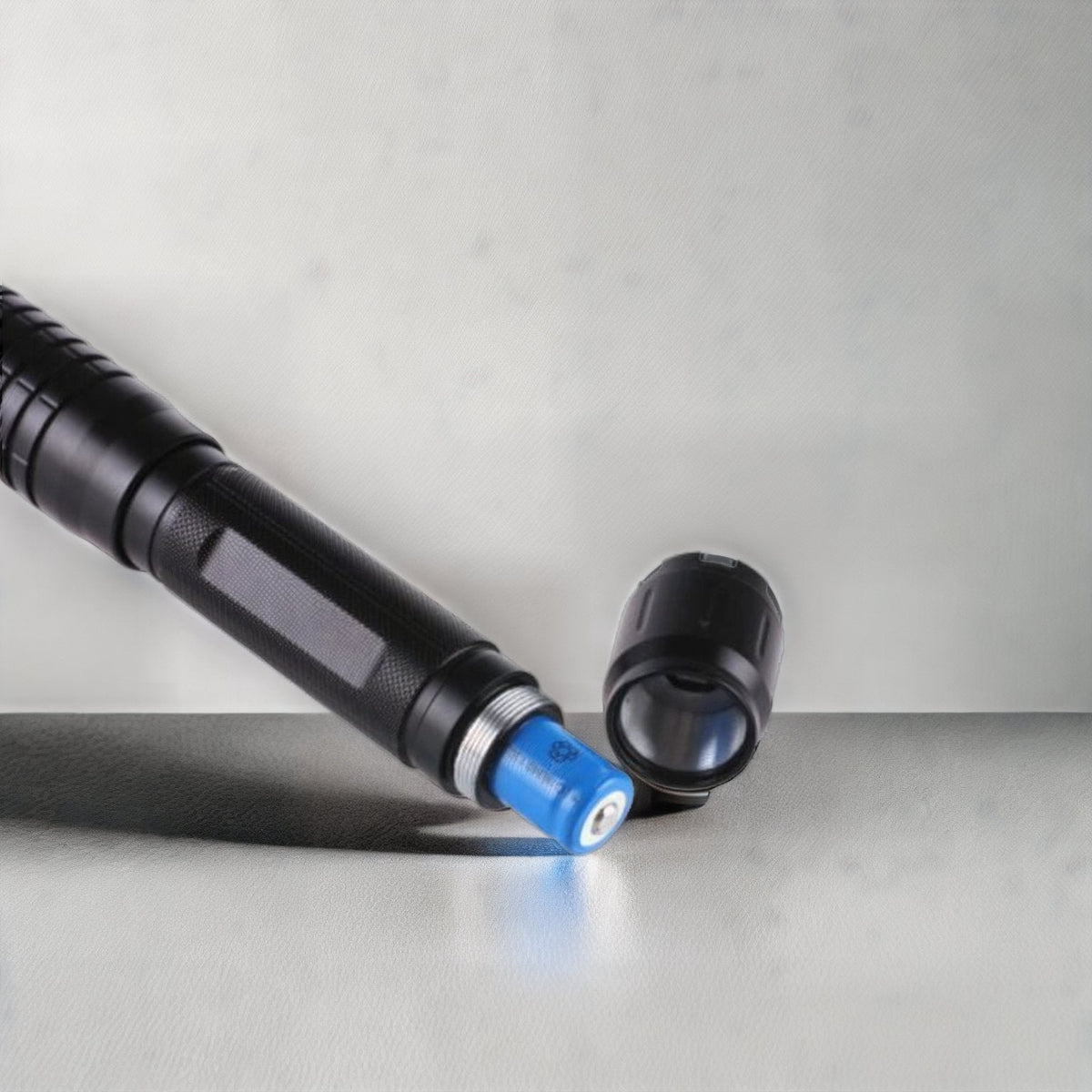 High-Power Blue Laser Pointer 450nm Adjustable Focus Aluminum Flashlight for Outdoor & Camping 16400 ft Range Rechargeable Tactical Light