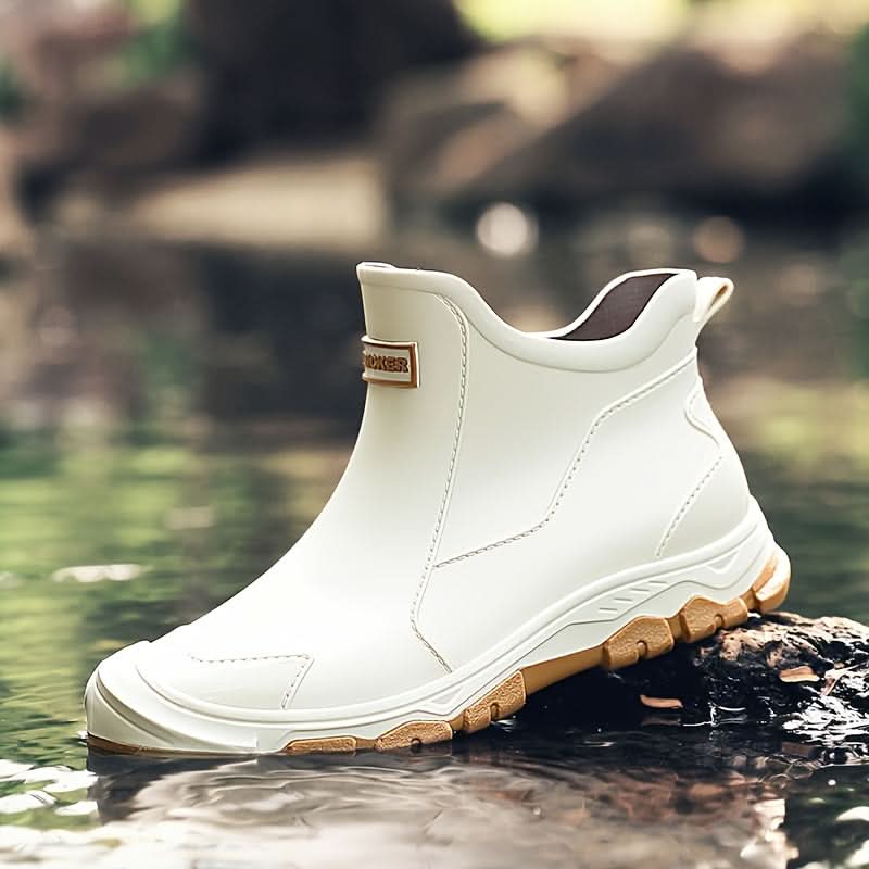 Waterproof Hiking Boots for Men & Women – All-Terrain Traction Outdoor Shoes for Trails, Camping & Wet Conditions
