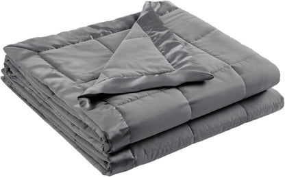 Collection Windom | Couverture en duvet synthétique avec traitement anti-humidité | Couvre-lit léger et doux toutes saisons, bordure satinée