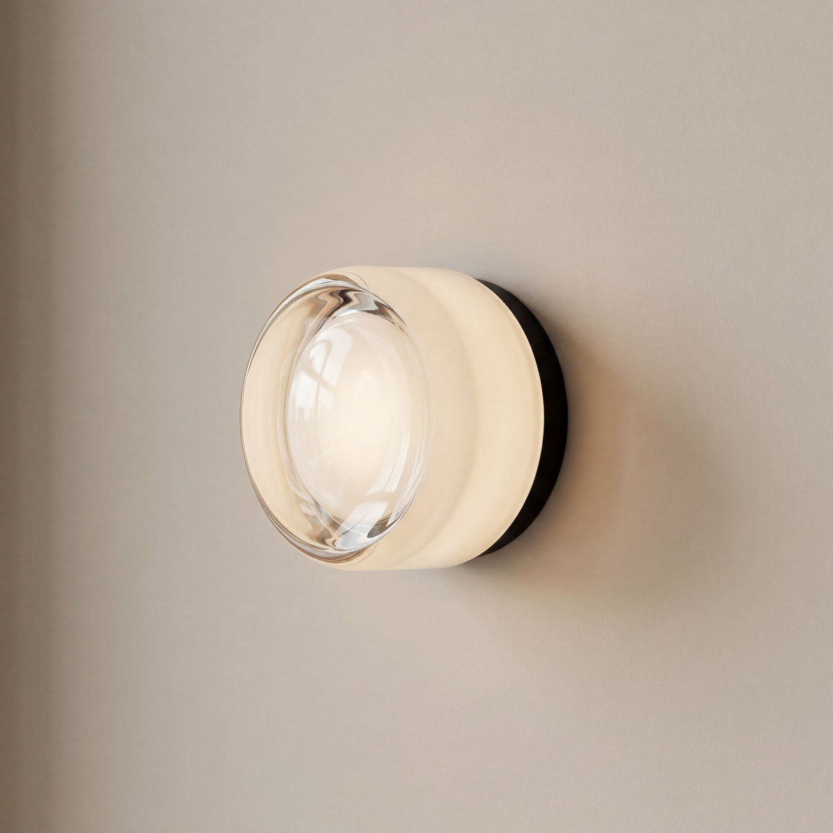 Circle Glass Wall Sconce Light – Warm LED Glow for Bedroom, Living Room & Hallway – Modern Minimalist Design