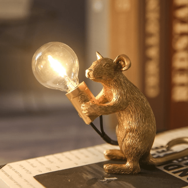 Lampe de bureau fantaisie en forme de souris avec éclairage LED – Objet décoratif en résine pour tables, étagères et tables de chevet