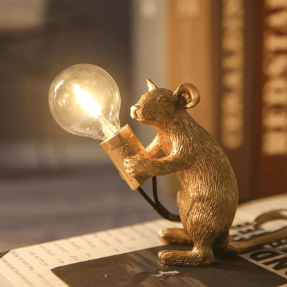 Lampe de bureau fantaisie en forme de souris avec éclairage LED – Objet décoratif en résine pour tables, étagères et tables de chevet